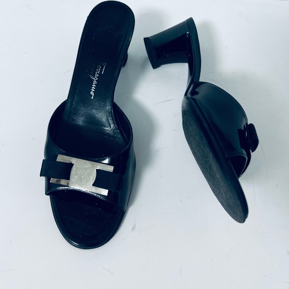 Salvatore Ferragamo Woman’s Sandals 9.5